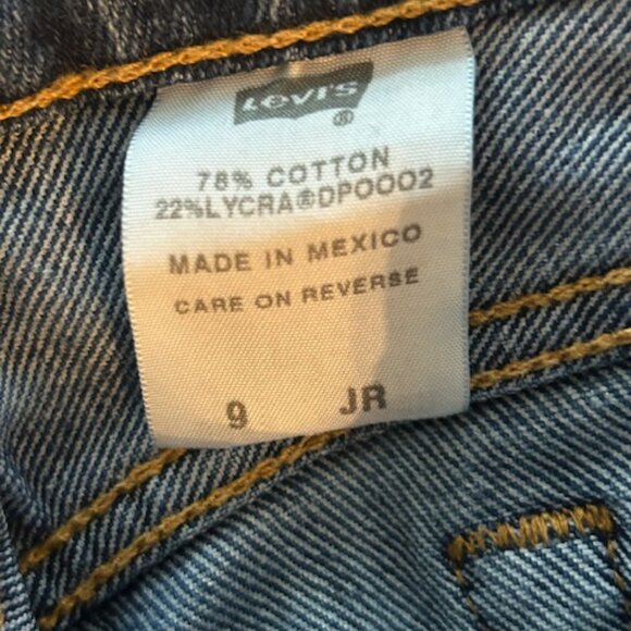 Levi's 3" jean shorts - Picture 11 of 11